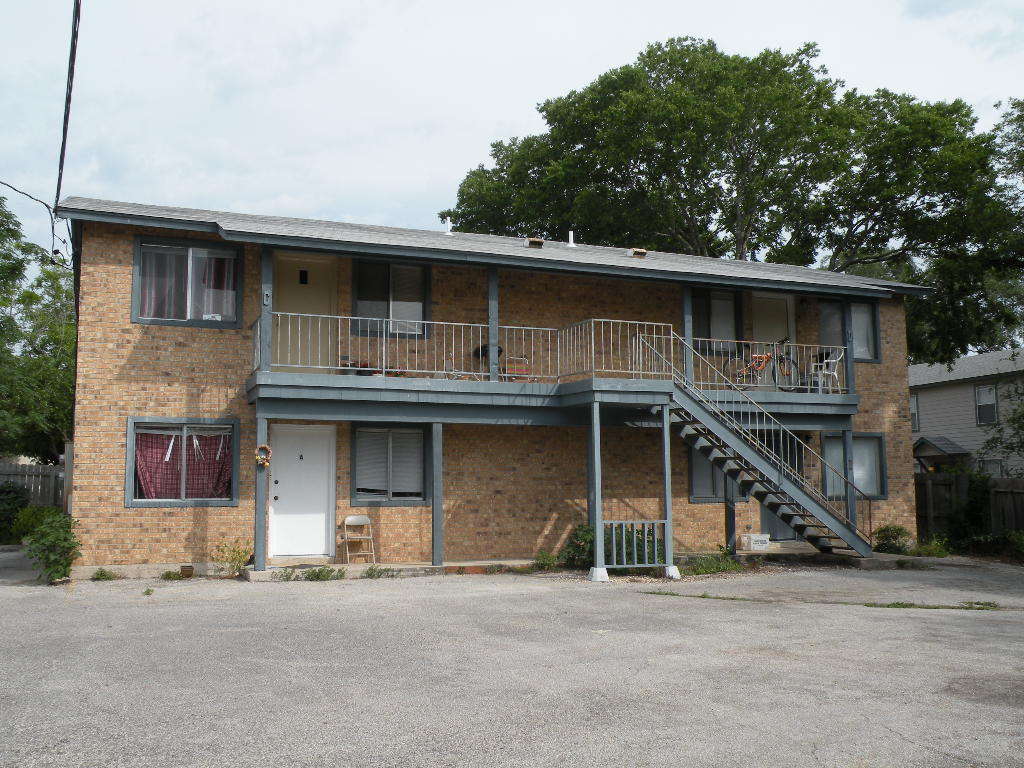 San Marcos Apartment: 530 Hopkins