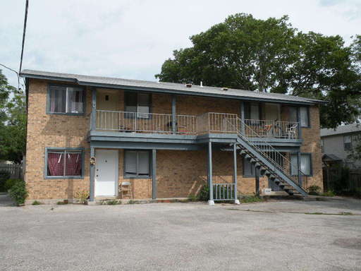 GREAT UNIT CENTRALLY LOCATED – photo 1