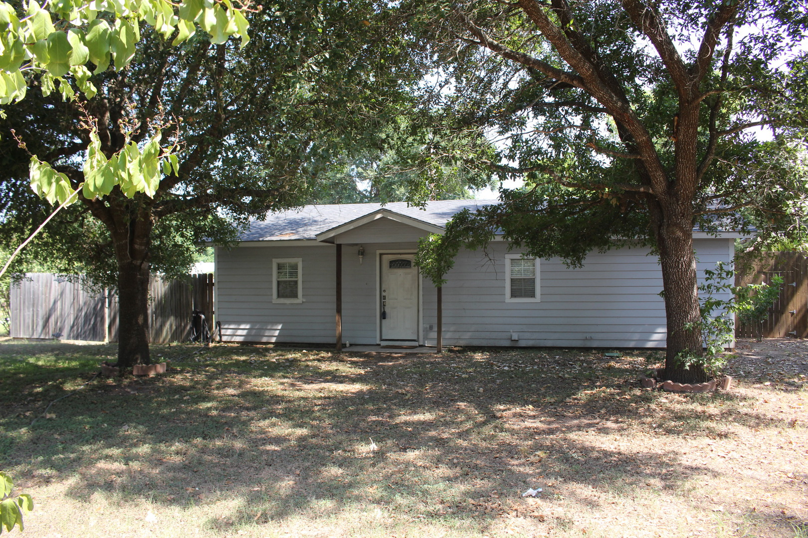 Bastrop House: 500 Laurel