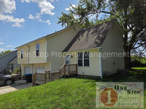 Spacious 3 Bedroom, 1 Bathroom Duplex for Rent – photo 1