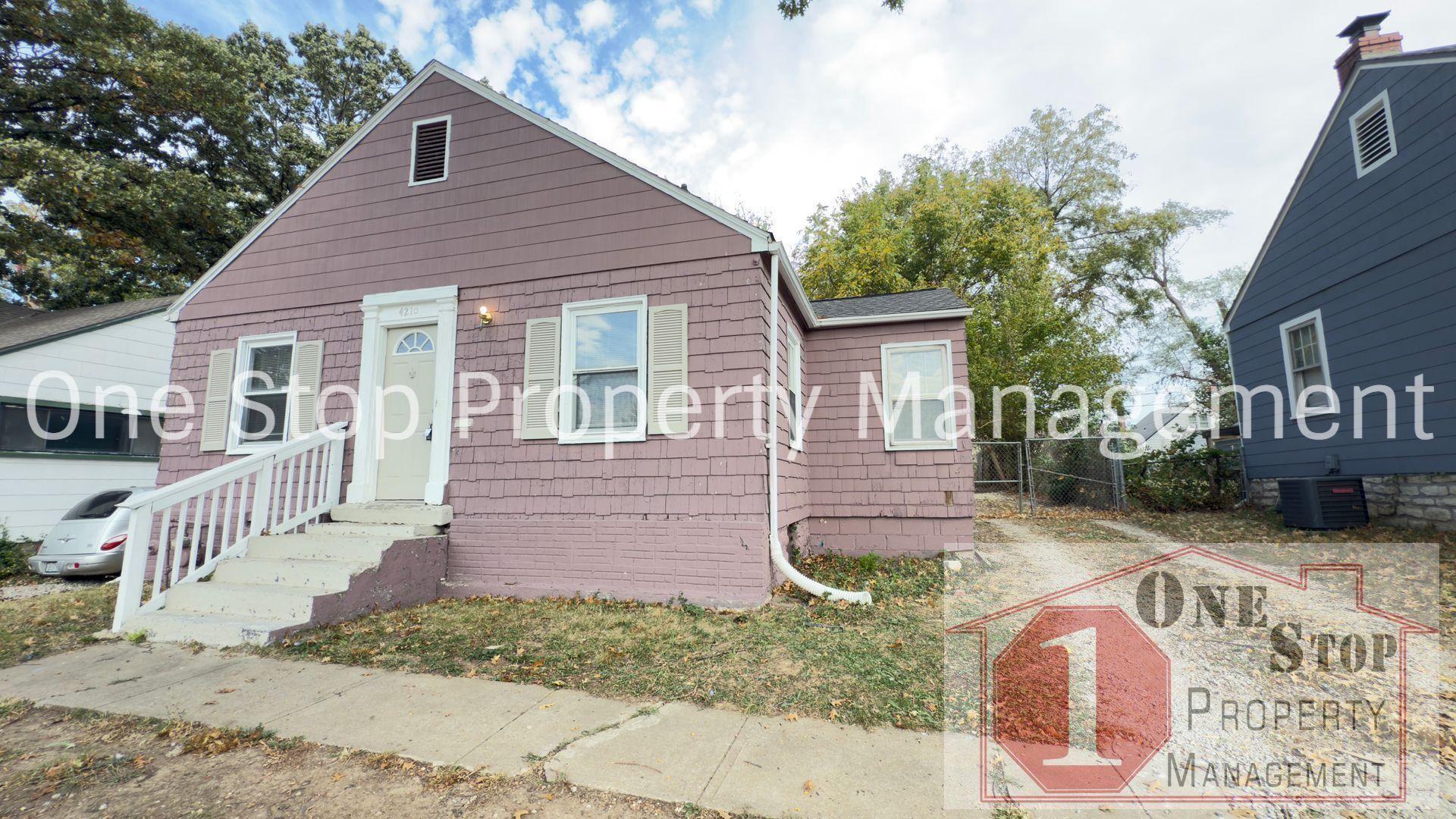 Kansas City House: 4210 E 69th St