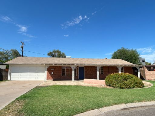 BEAUTIFUL RED BRICK HOME ON A LARGE CUL-DE-SAC LOT NEAR CAMELBACK ROAD. – photo 1