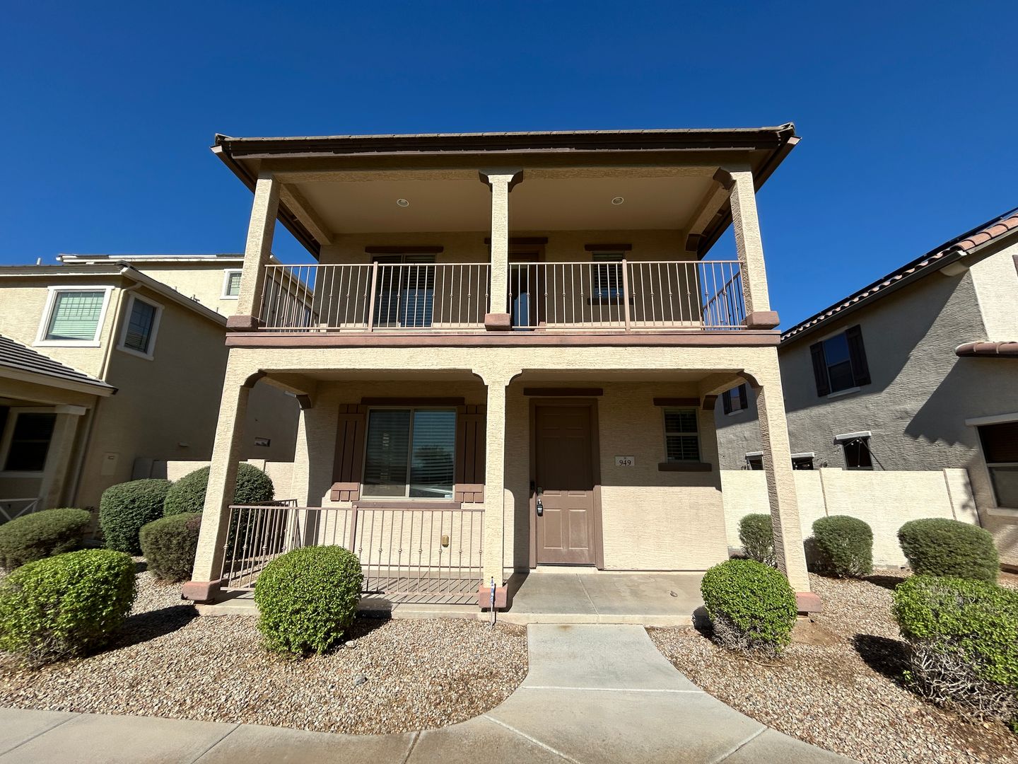 Avondale House: 949 E. Agua Fria Ln.