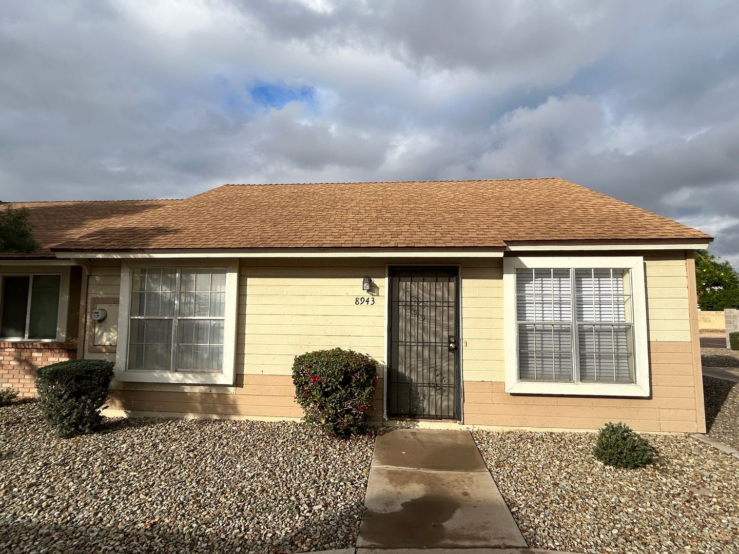 Peoria Townhome: 8943 W. Manzanita Dr.