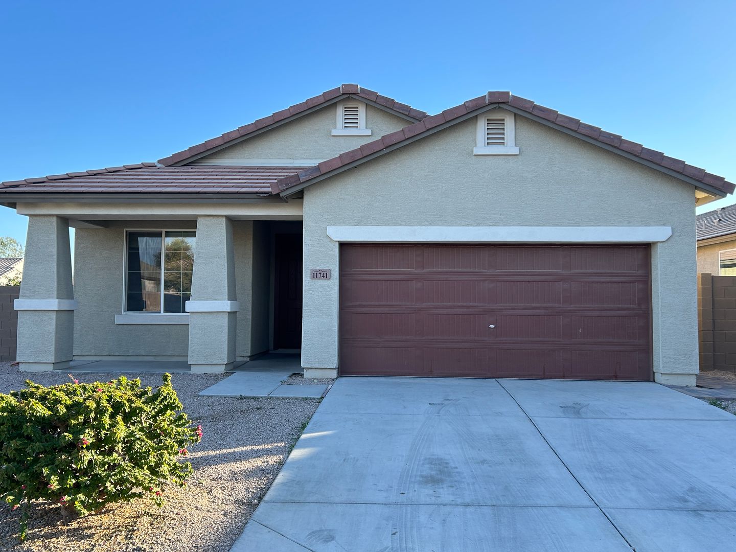 Avondale House: 11741 W. Chase Ln.