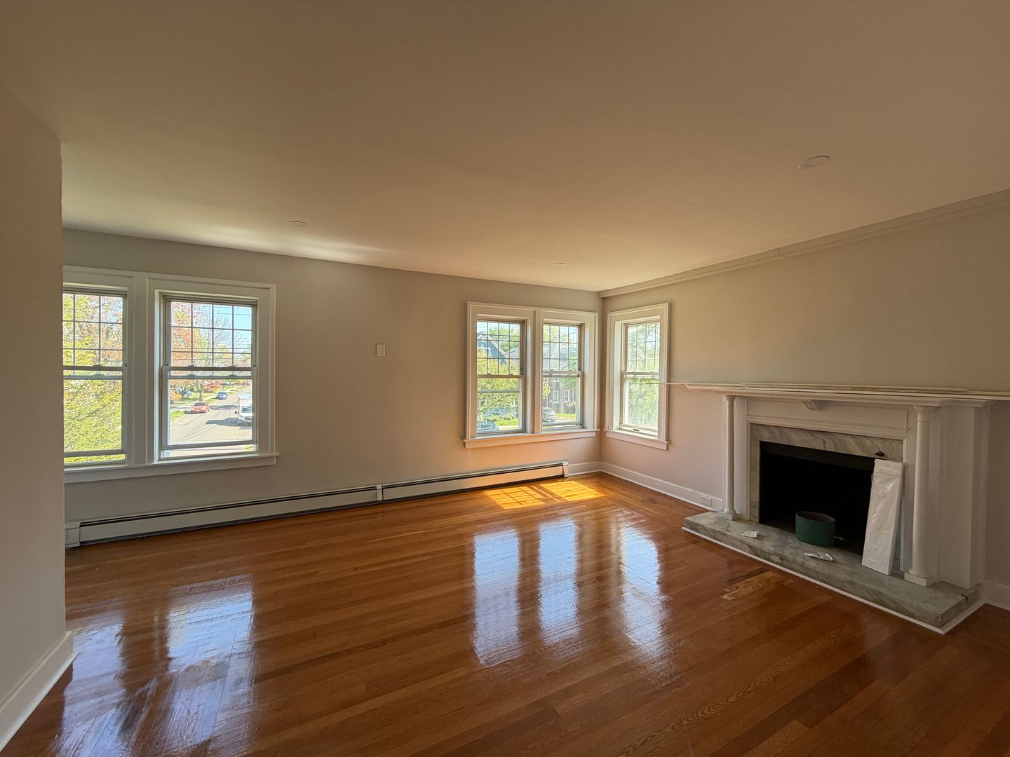 West Haven Apartment: 271 Elm St