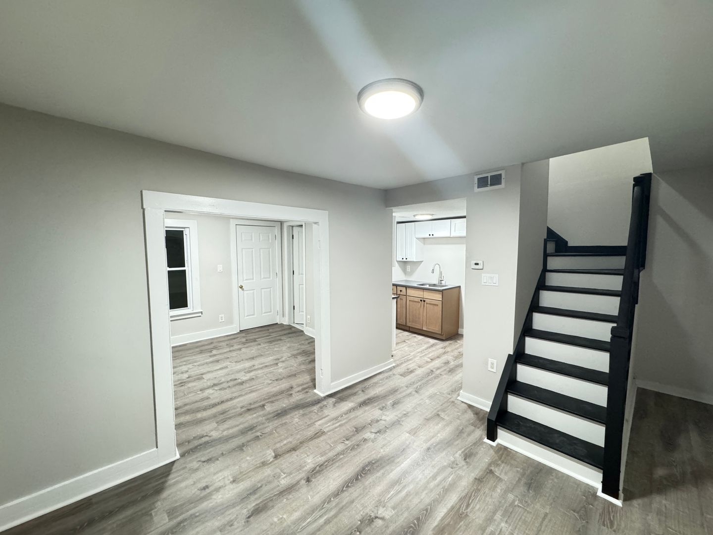 Ansonia Apartment: 38 Clifton Ave