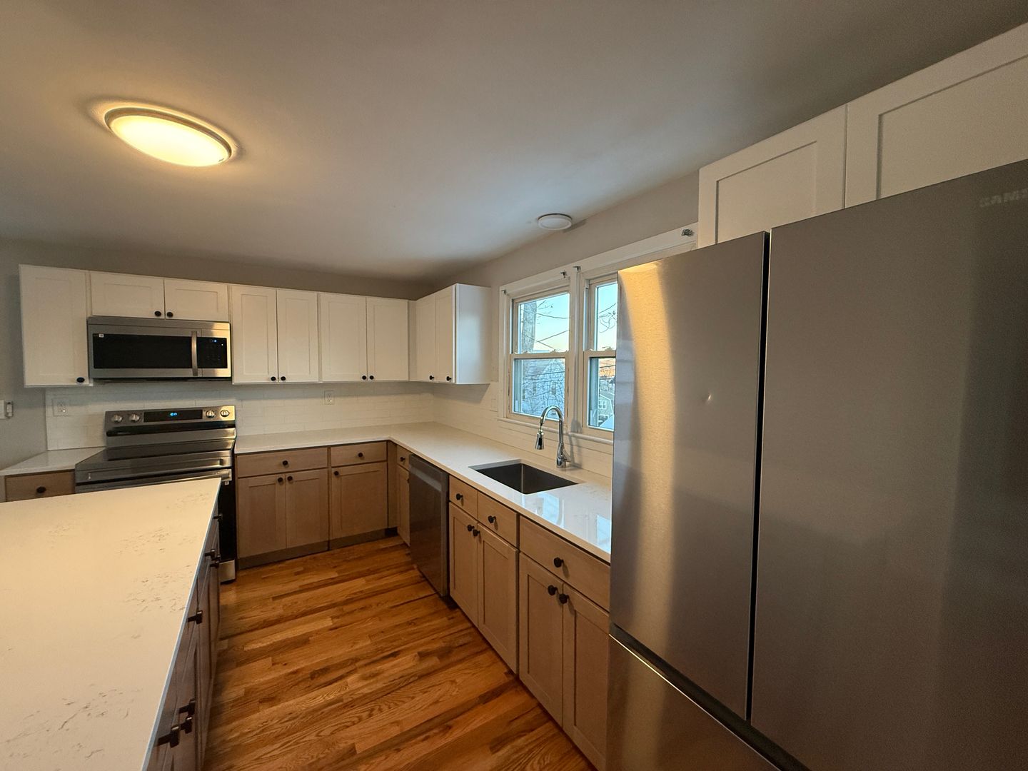 New Haven House: 132 Hillside Ave