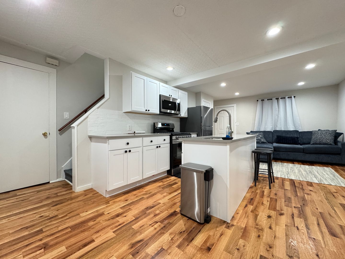 Ansonia Apartment: 38 Clifton Ave