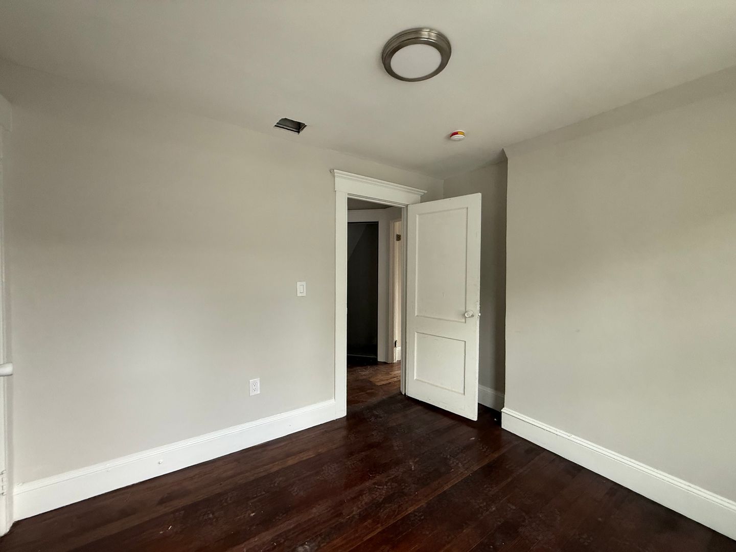 New Haven Apartment: 47-49 Mead St