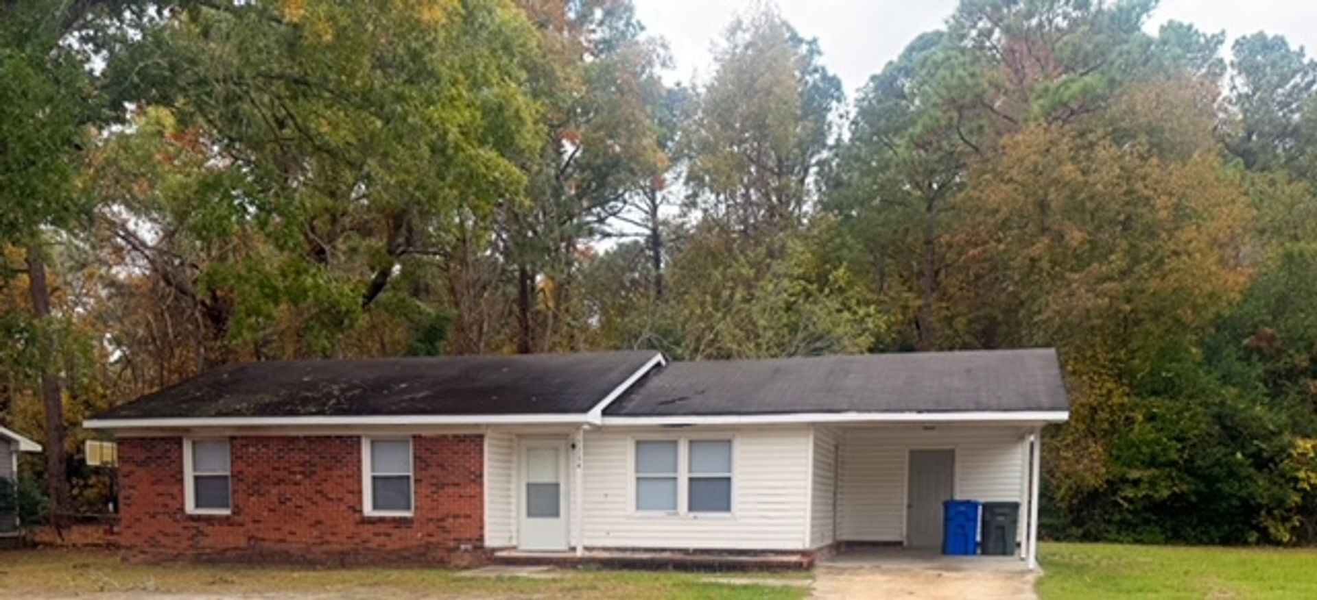 Fayetteville House: 2234 Delta Dr