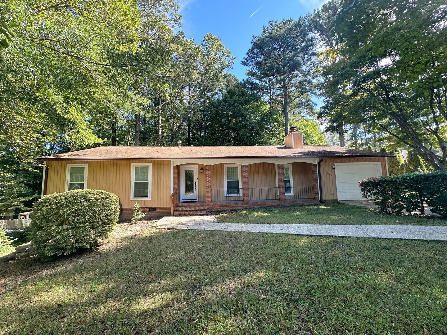 Raleigh House: 3104 Chancery Pl