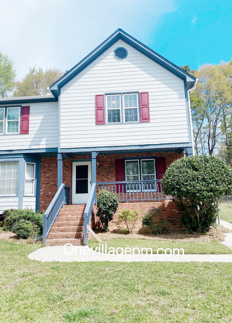 Fuquay-Varina Apartment: 433 Creekway Dr