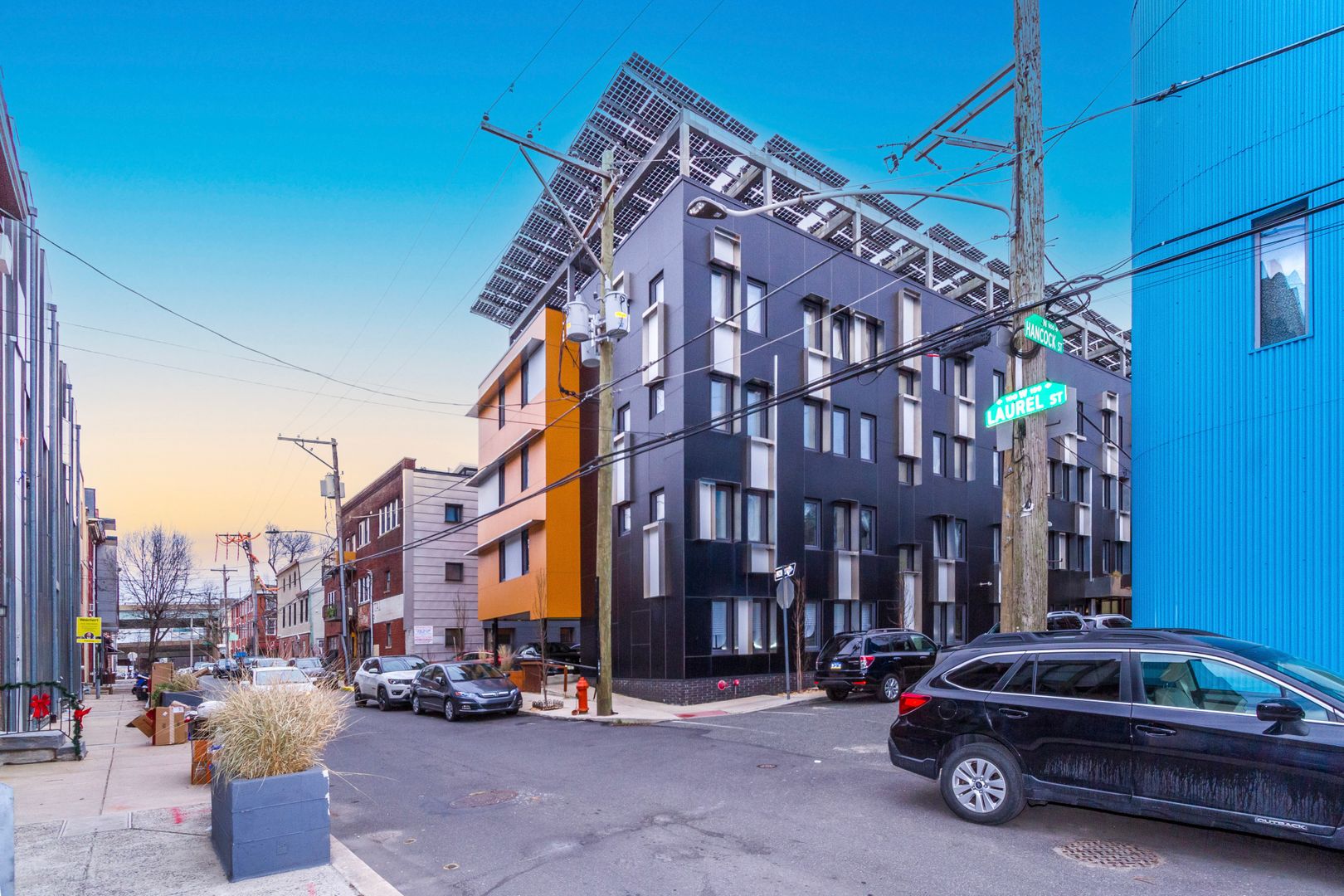 Philadelphia Apartment: 152-58 W Laurel St