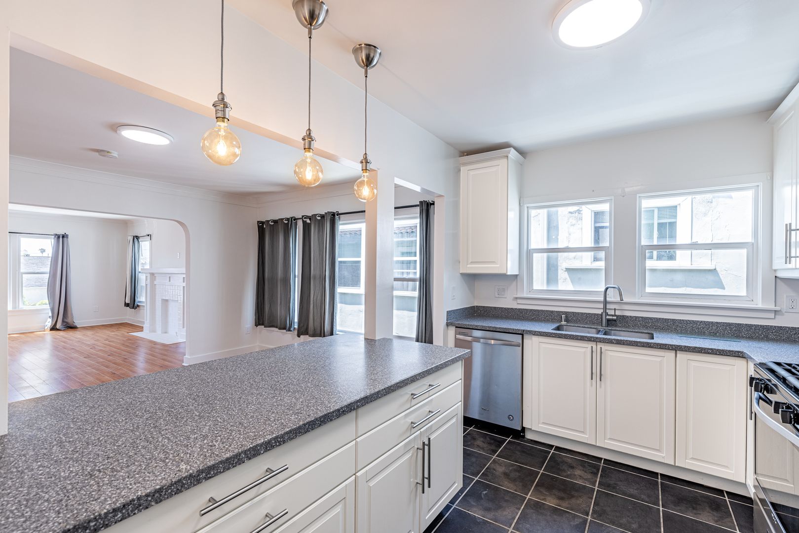 Los Angeles Apartment: 232 N. New Hampshire Avenue