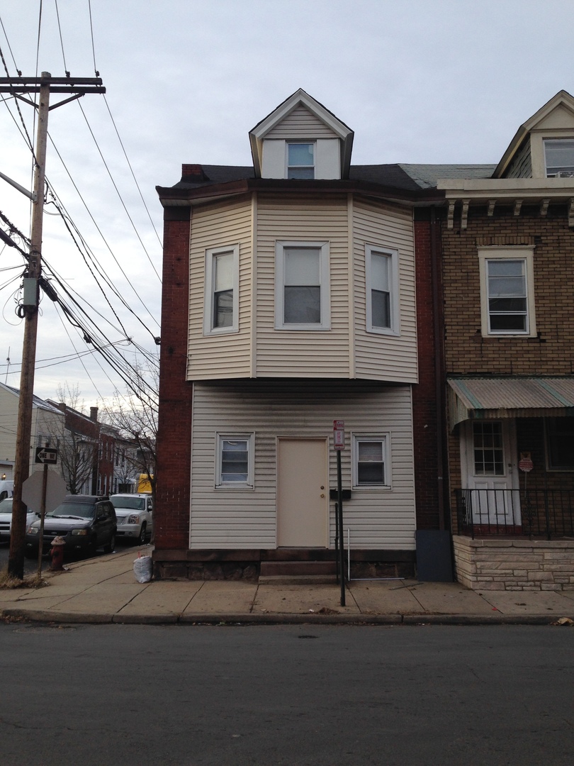 Trenton Apartment: 425 Beatty St.