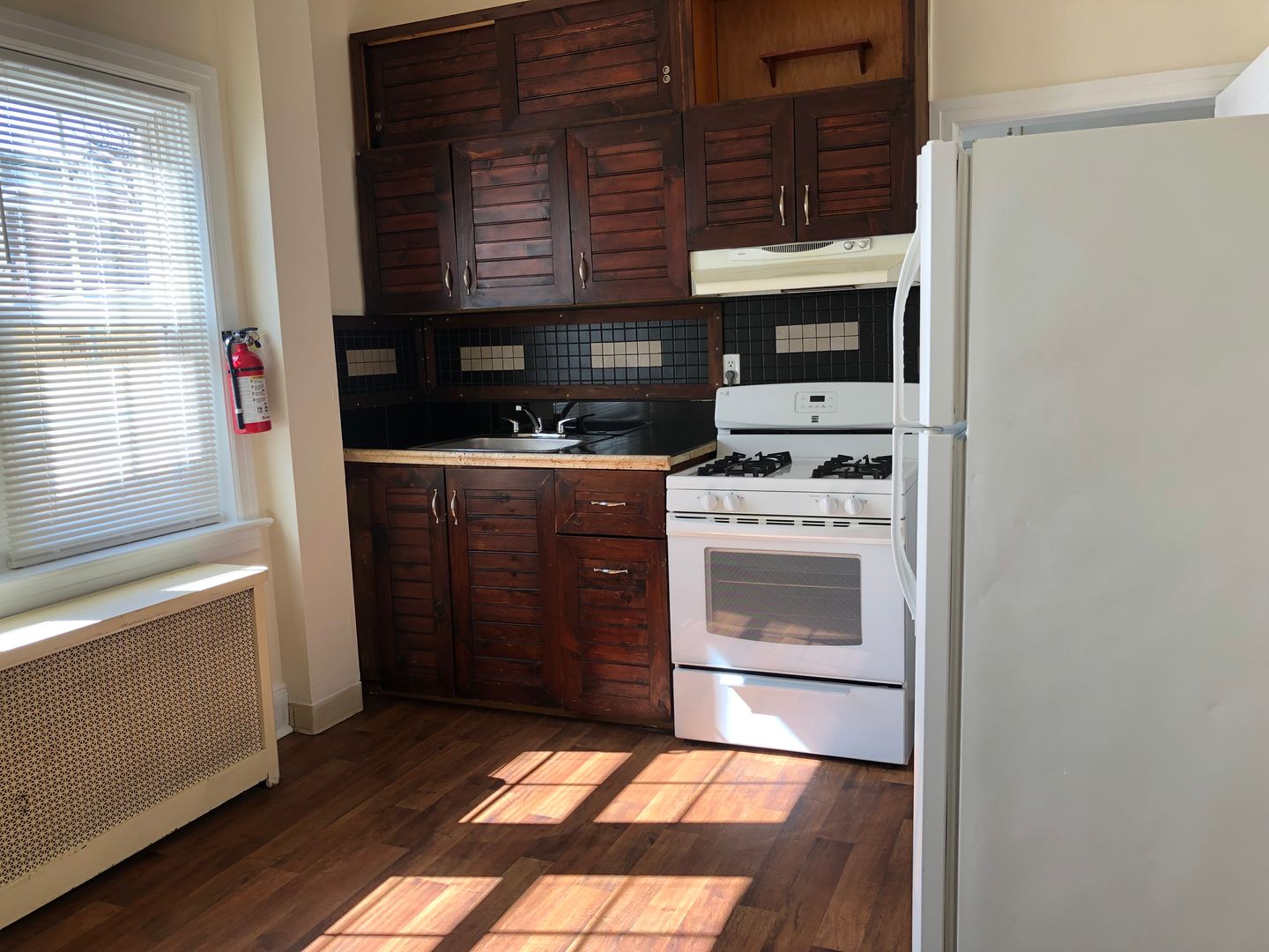 Trenton Apartment: 314 Elmer St