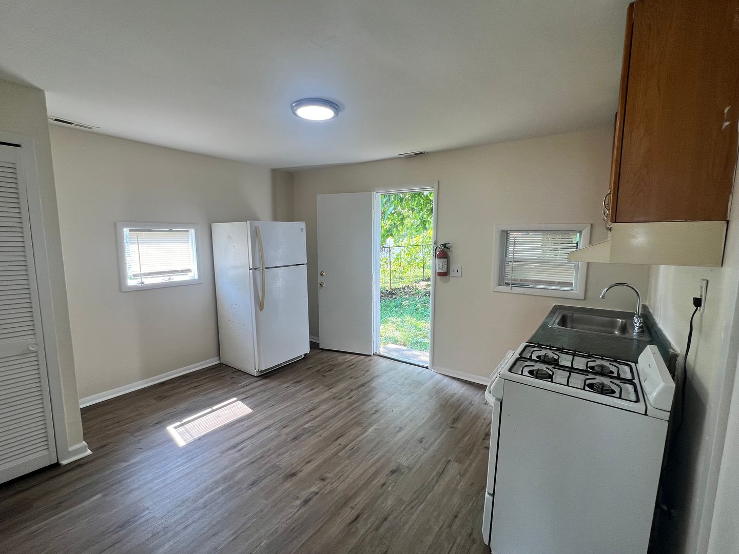 Wrightstown Apartment: 38 W Main St