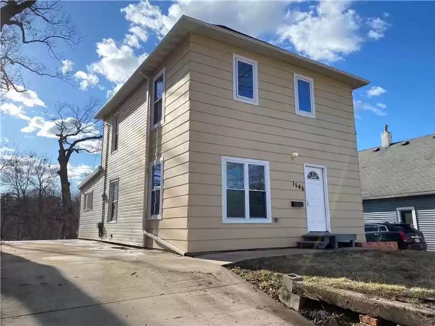 Des Moines House: 1546 33rd St