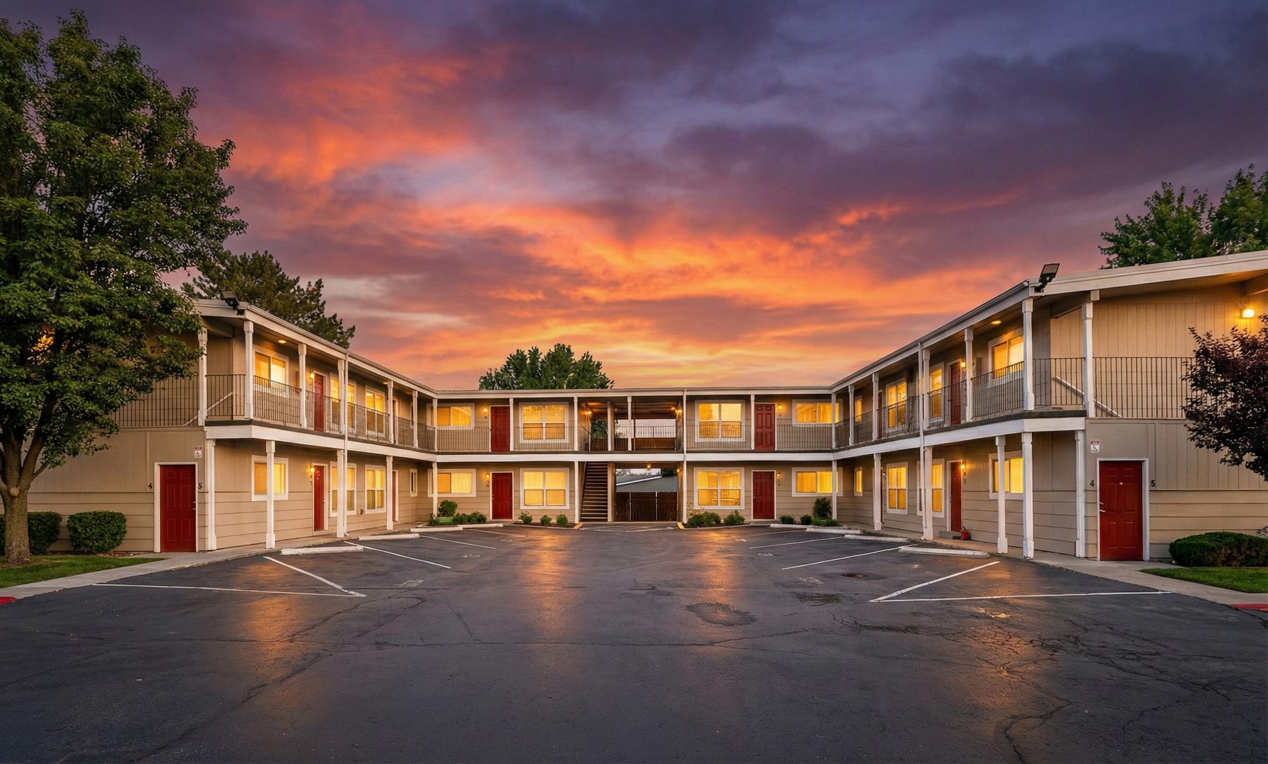 Ontario Apartment: 305 NW 8th Ave