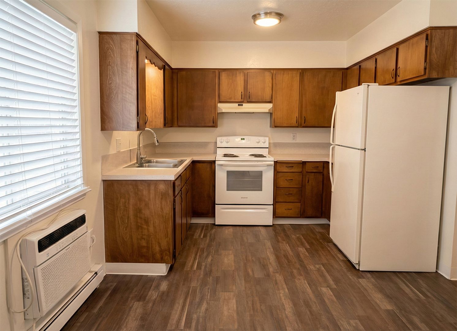 Fruitland Multiplex: 201-218 N Park Ave