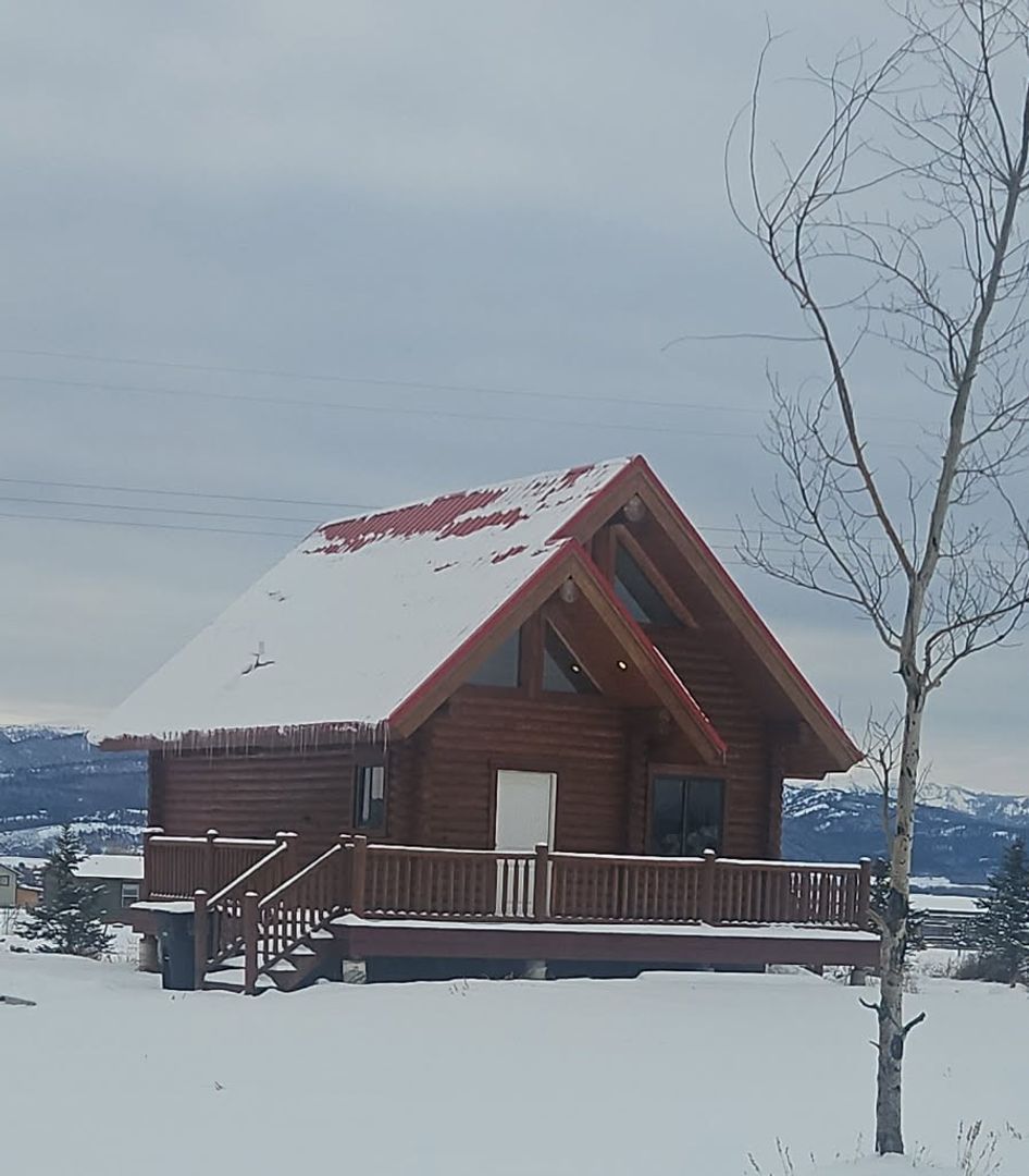 Victor House: 5424 S 720 W