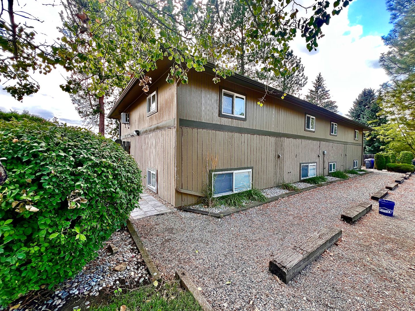 Spokane Apartment: 10622 E. 14th Ave. Unit A