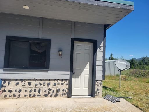 Studio Apartment near Diamond Lake