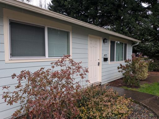 Loreto Apartments| Single level 2Bed/1Bath in North Portland! | Ready Mid AUG! – photo 1