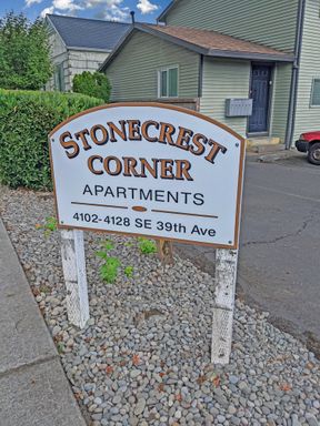 StoneCrest Corner | Beautiful, 1Bed/1Bath Upstairs Unit | Move in Late JULY! – photo 1