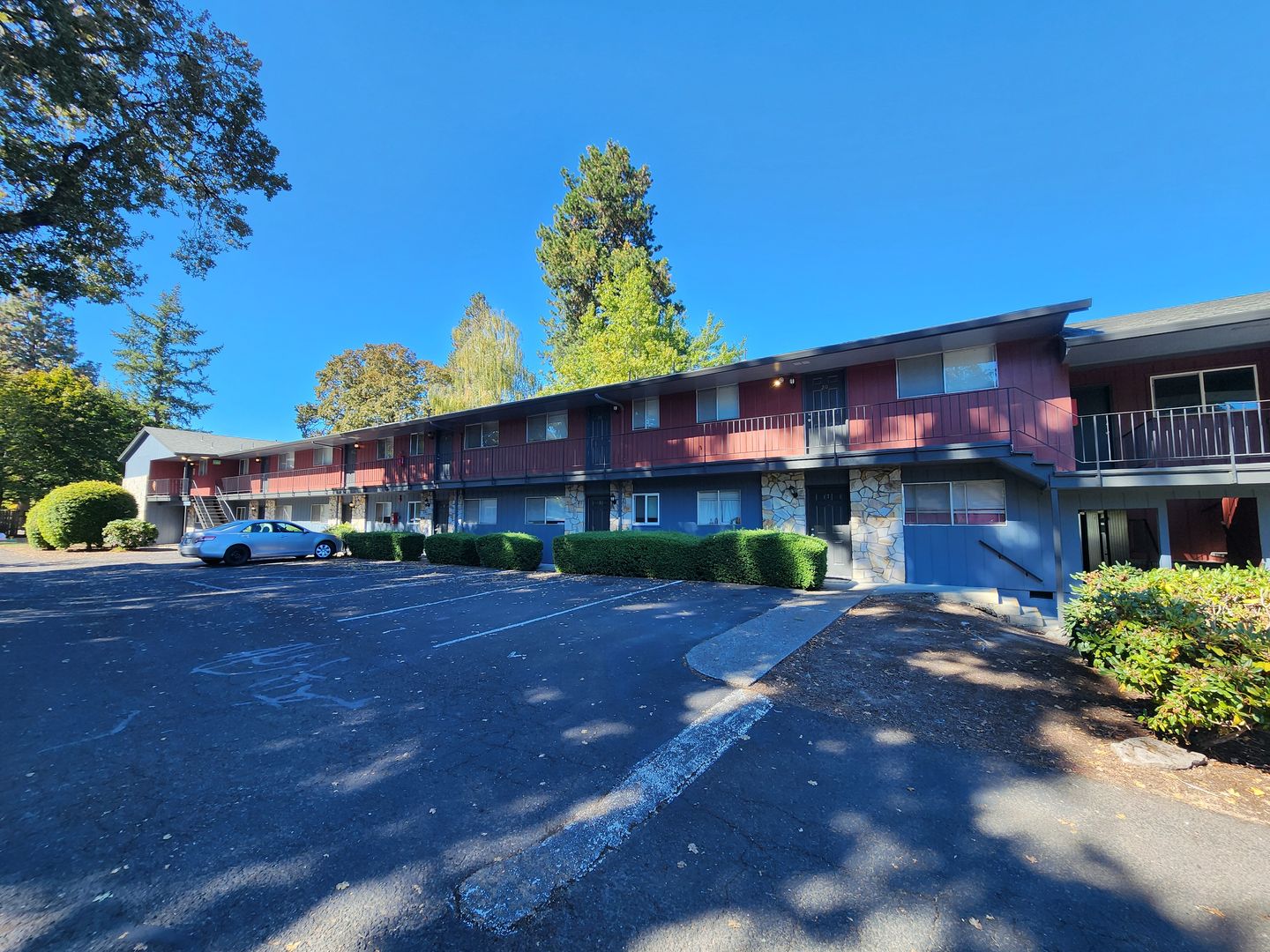 Beaverton Apartment: 5575 SW Franklin Ave
