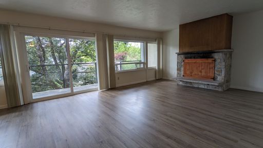 Park Village | 2bed/2bath in Southwest Portland with W/D Hook ups! | Move in Mid SEPTEMBER! – photo 1