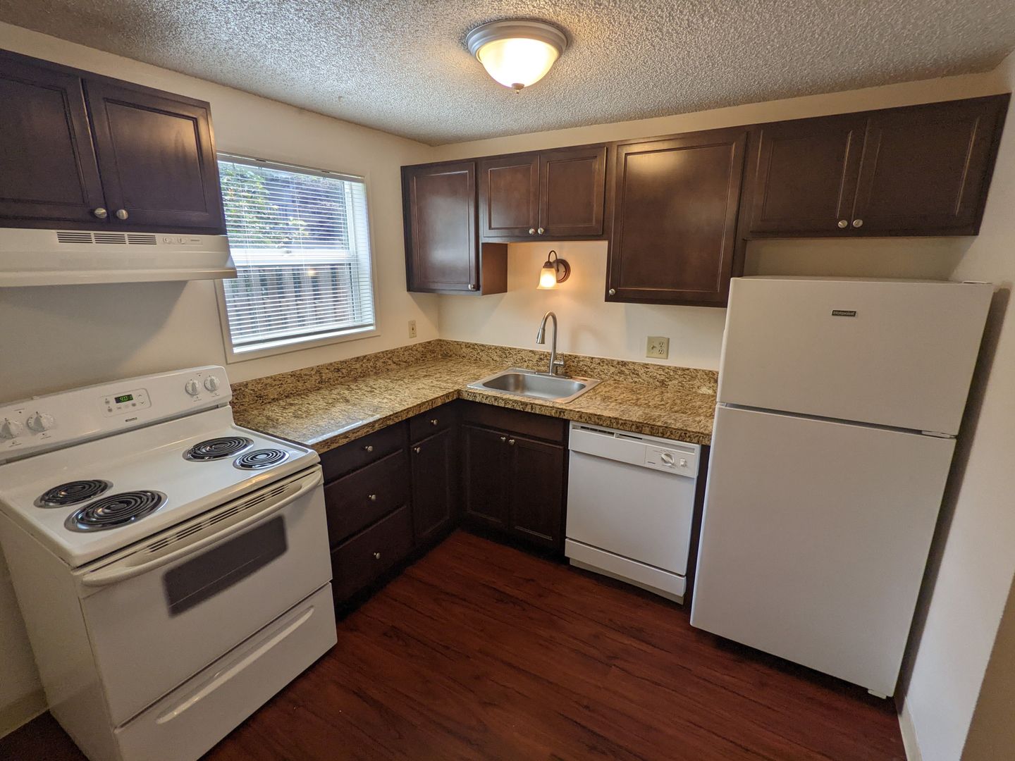 Vancouver Apartment: 15912 SE 2nd Street