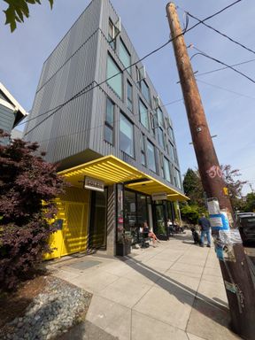 Soleil Apartments | Top floor Studio with W/D included!! | Move in Late SEPT! – photo 1