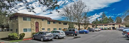 The Mediterranean | Spacious Ground floor, 1Bed/1Bath in great location! | Move in Late OCT! – photo 1