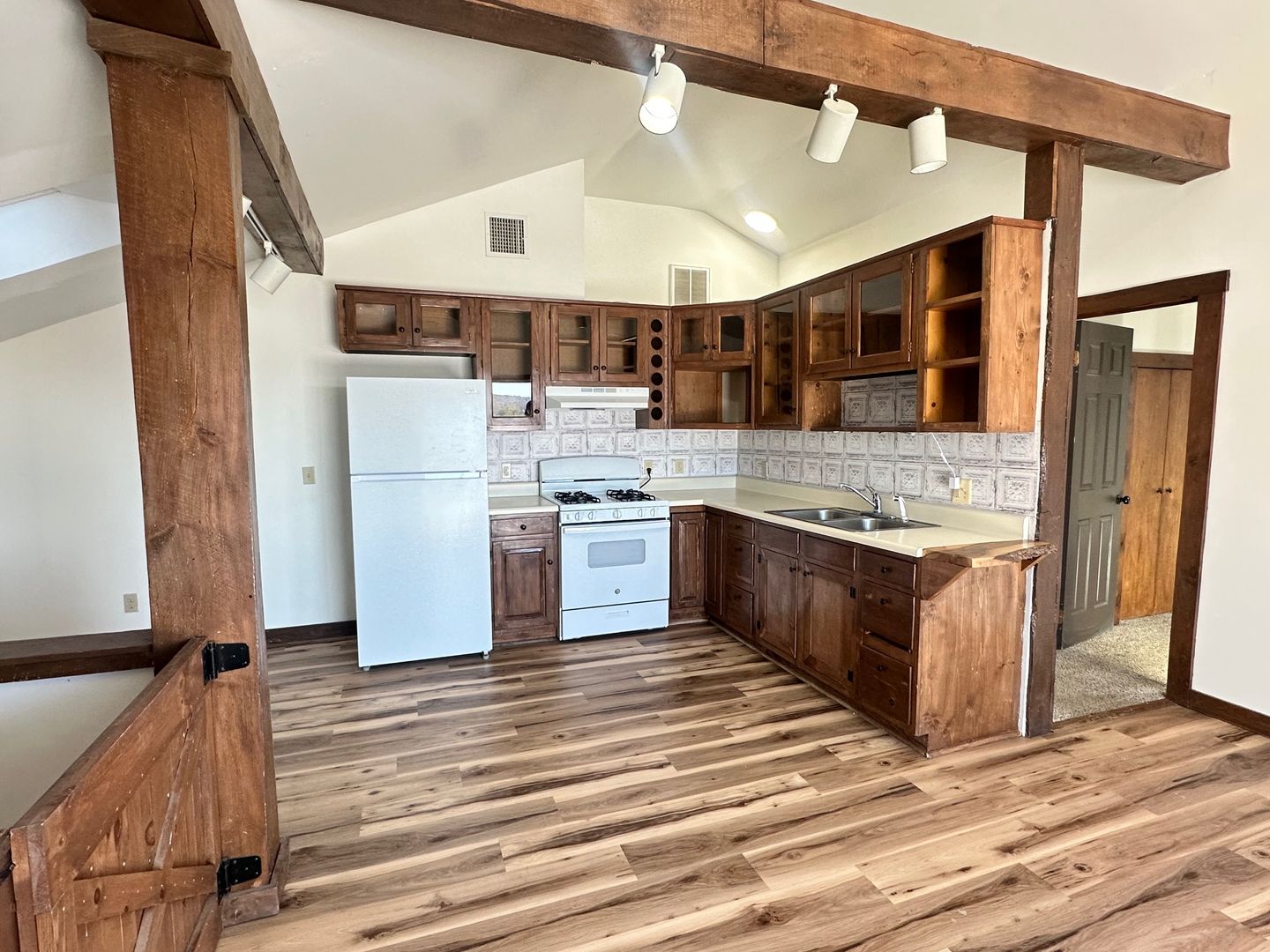 Hurley Apartment: 283 Station Road