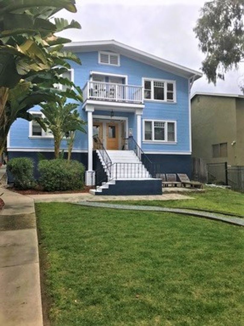 San Diego Apartment: 3042-3048 Broadway