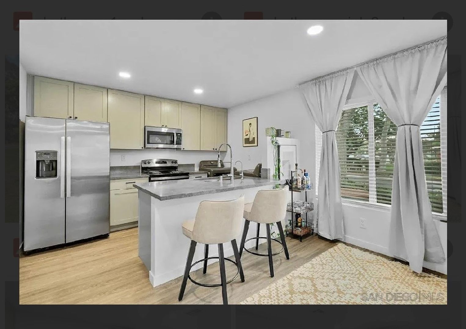 San Diego House: 8090 Camino Kiosco