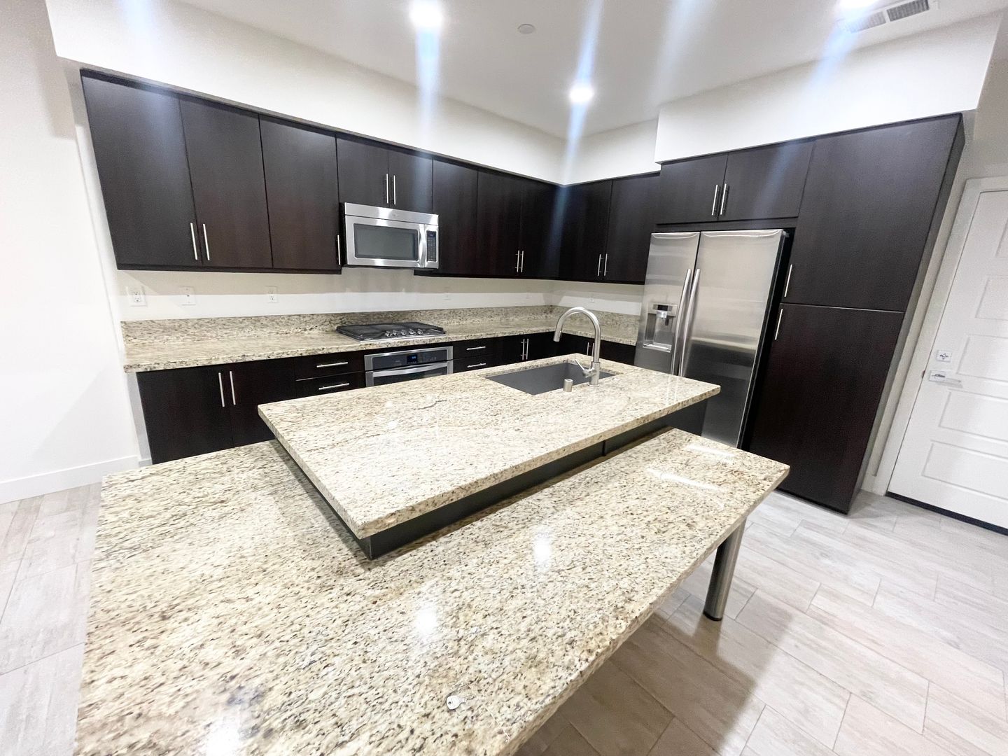 San Diego House: 2432 Aperture Circle