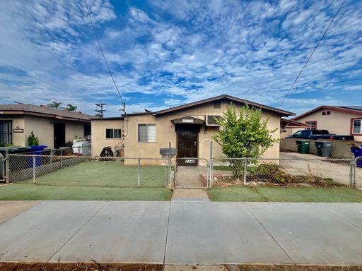Charming 2 bed 1 bath house in National City. – photo 1