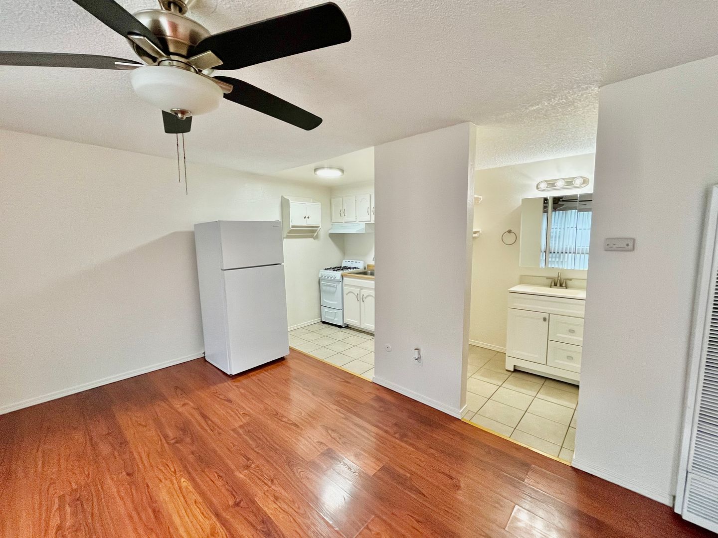 San Diego Apartment: 338-340 University Place