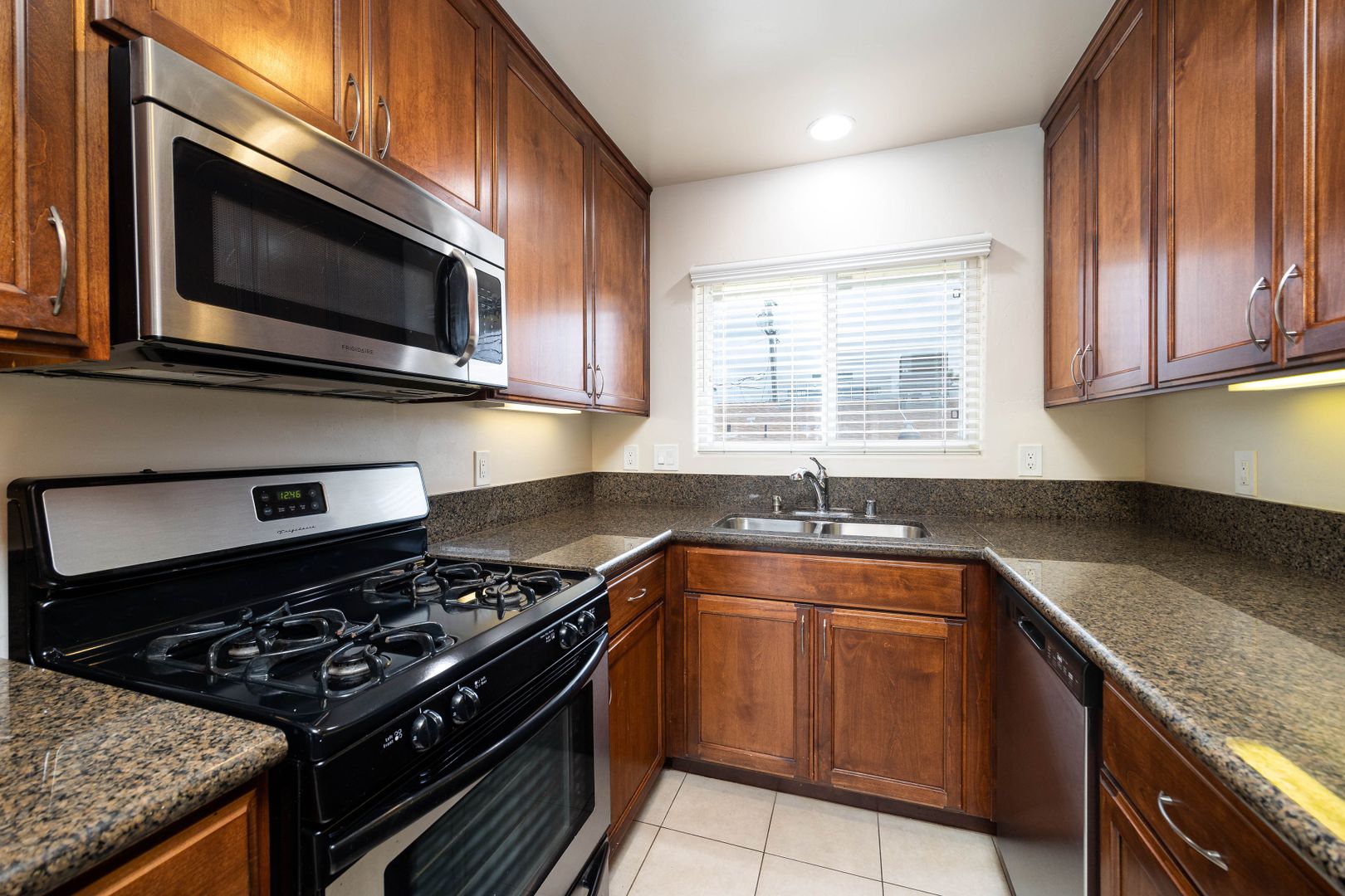 Imperial Beach Apartment: 856 Calla Avenue