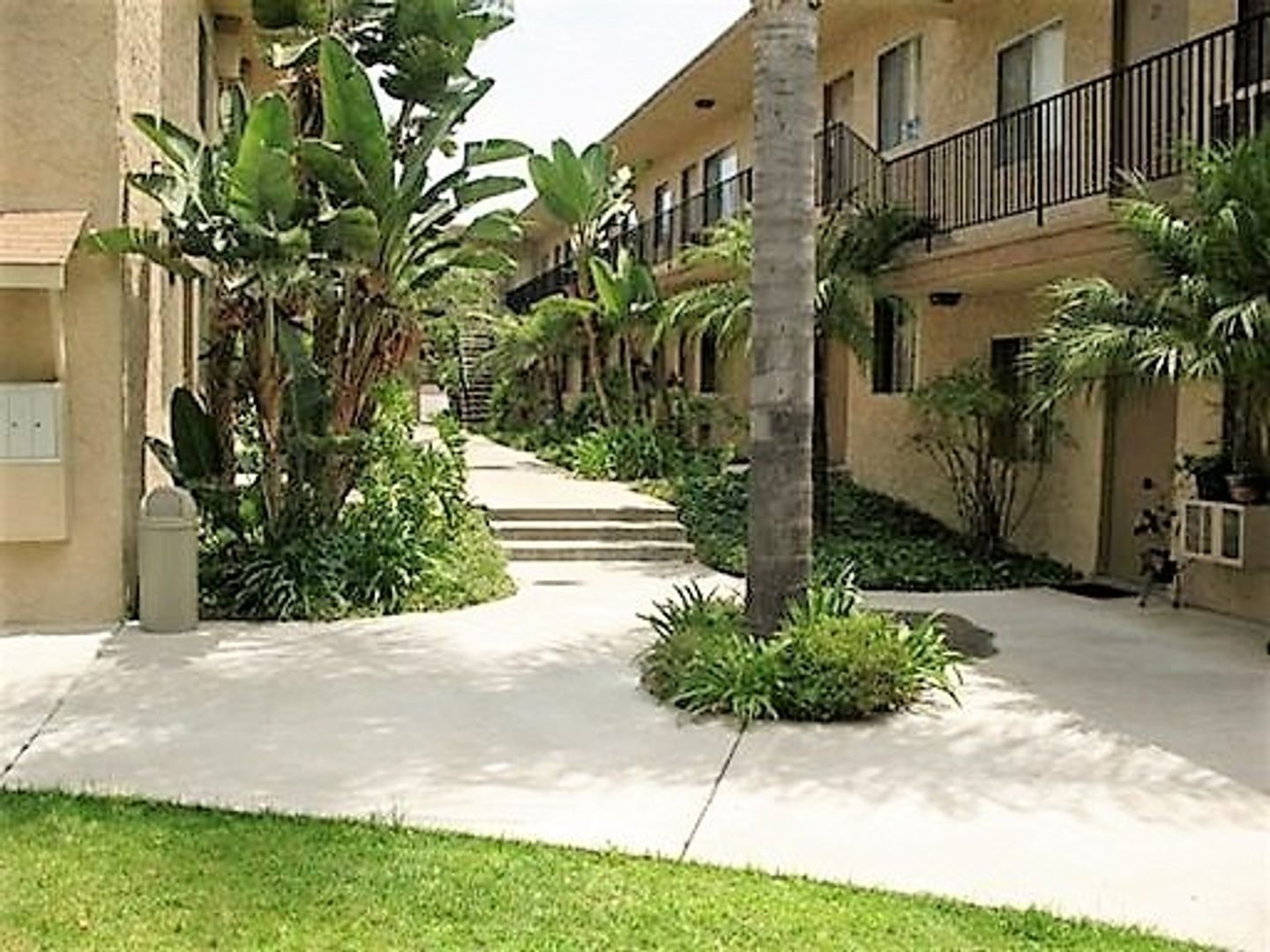 La Mesa Apartment: 4325 Lowell Street