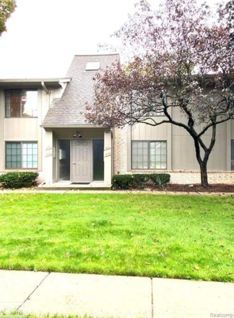 Rochester Hills House: 1867 Meadow Dale Court