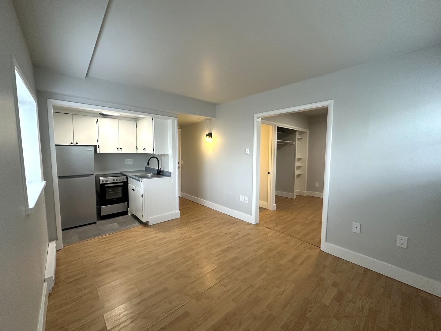 Everett Apartment: 1211 Pacific Ave.