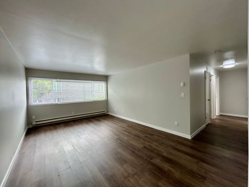 Beautiful 2 Bed 1 Bath In Lower Queen Anne, Seattle – photo 1