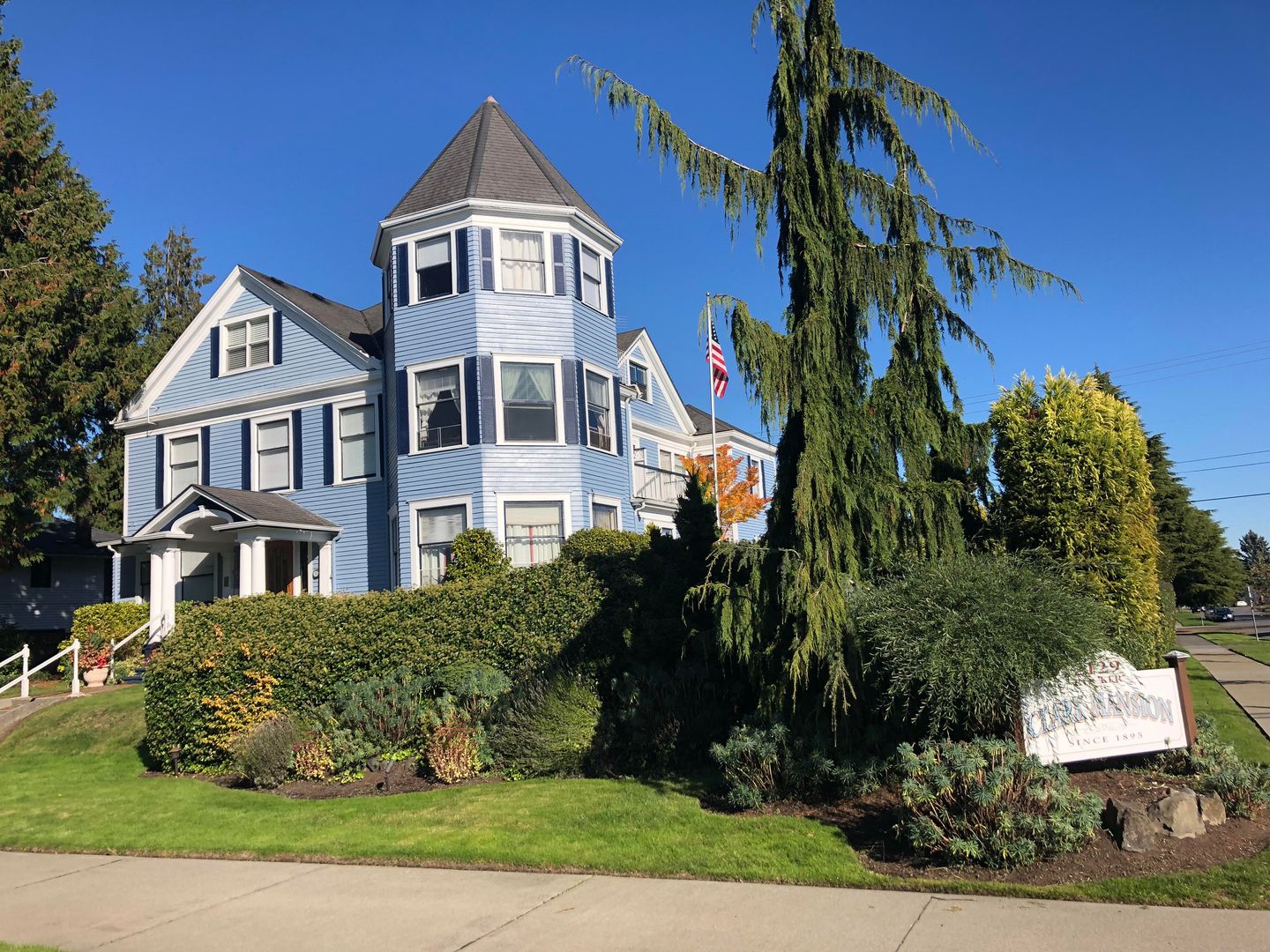 Everett Apartment: 2129 Rucker Ave