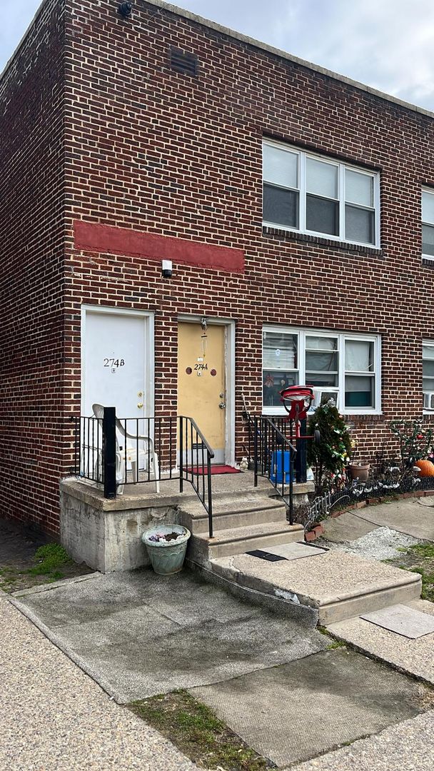 Camden Apartment: 3225C Westfield Ave.