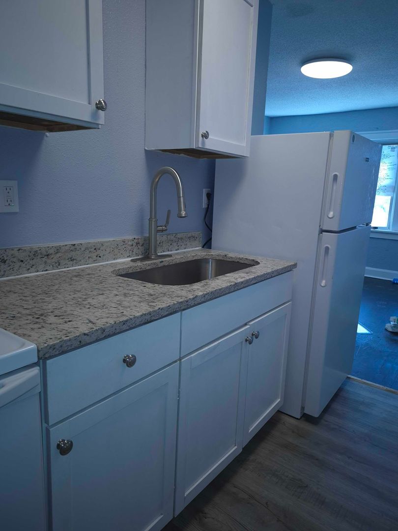 Kansas City Apartment: 2454 Benton Blvd