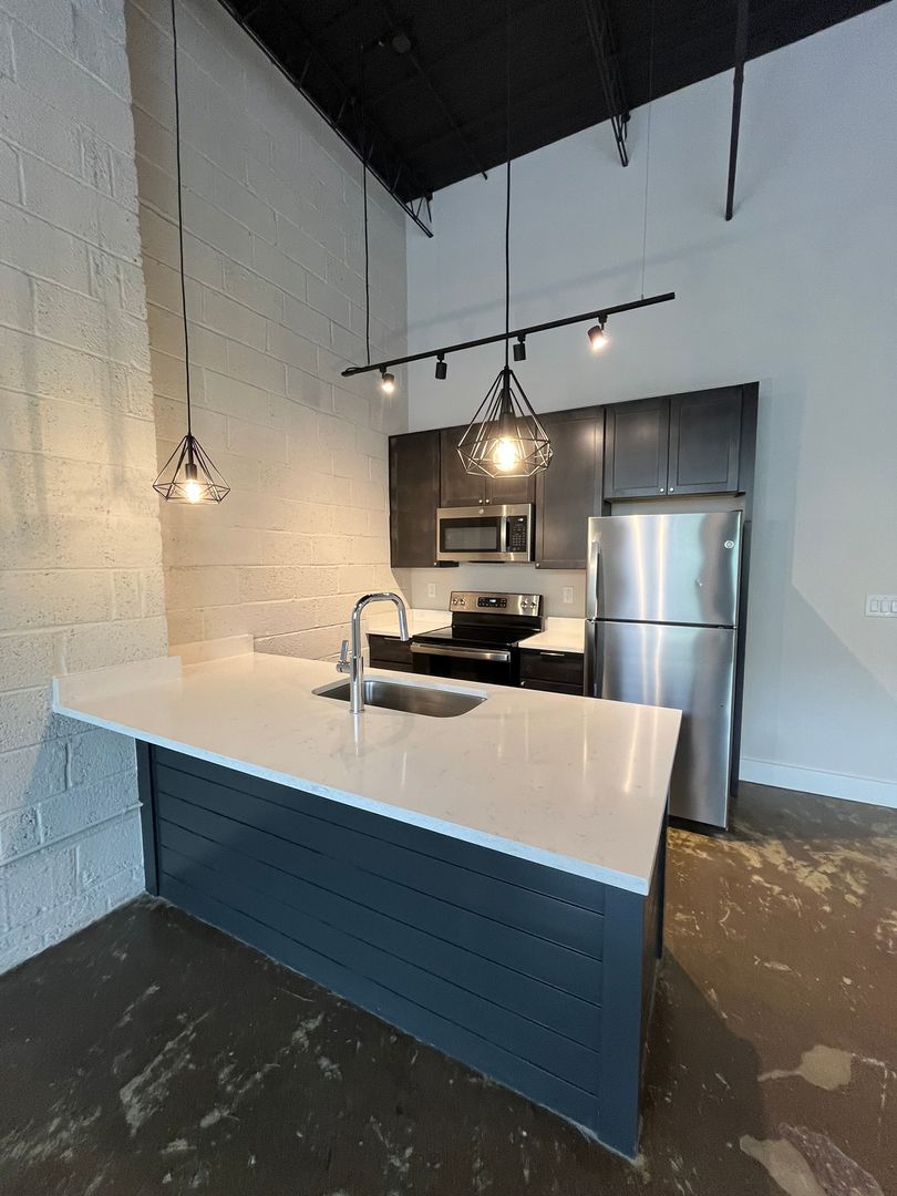 Lynchburg Apartment: 1217 Church Street
